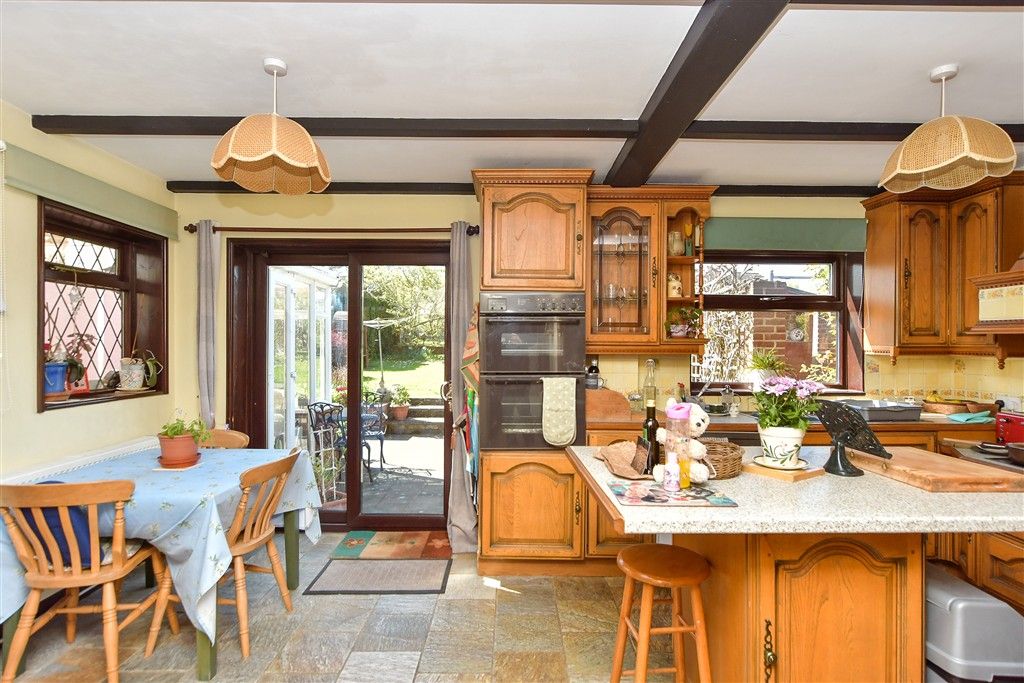 Property photo 2 of 20 Kitchen/Breakfast Room