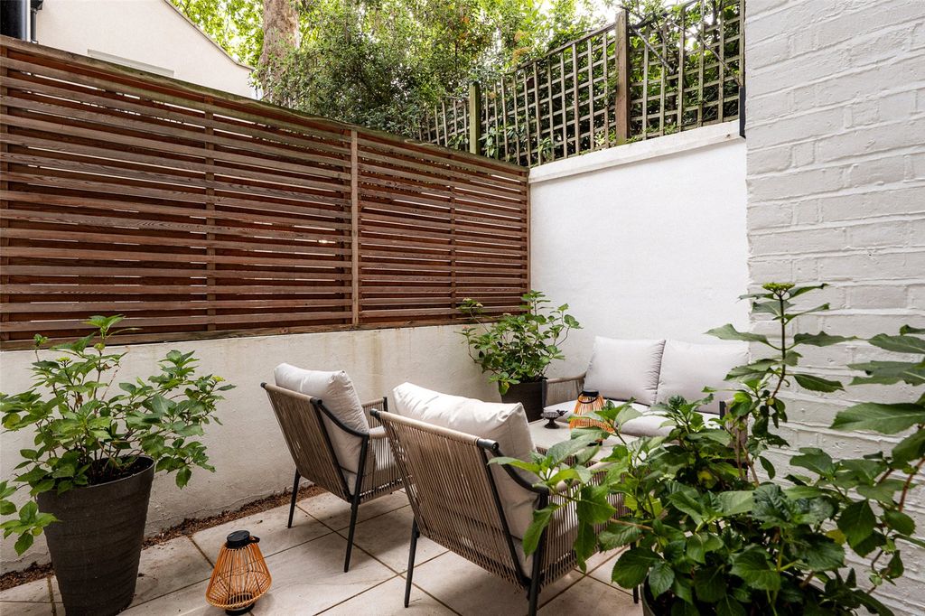 Property photo 3 of 12 Patio