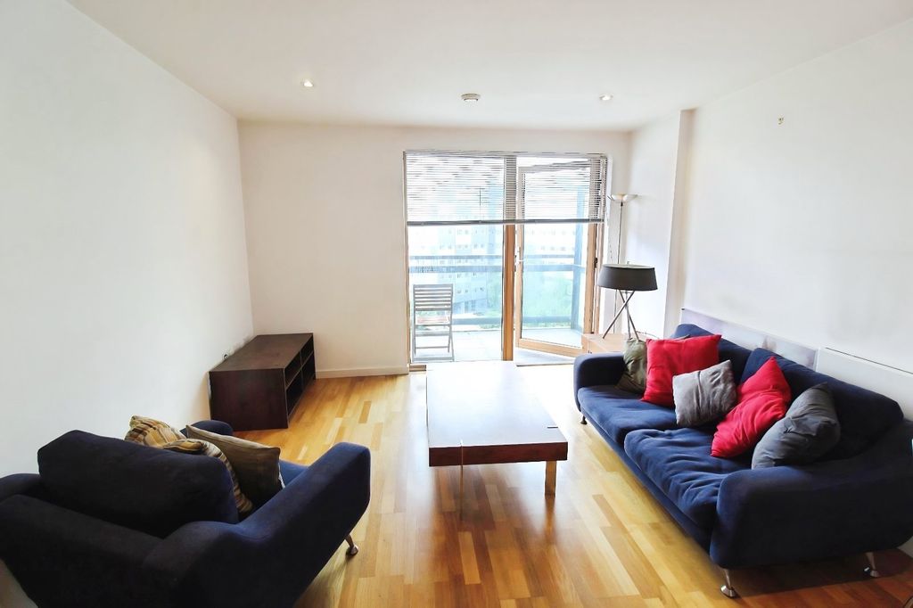 Property photo 2 of 11 Picture No. 17