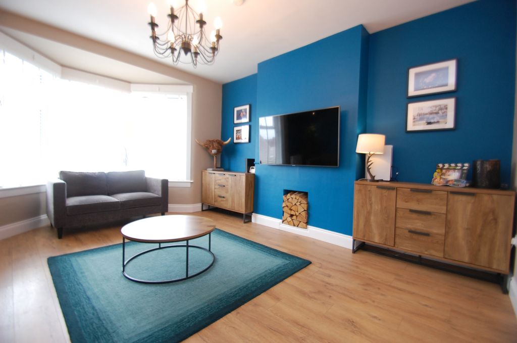 Property photo 3 of 24 4294932