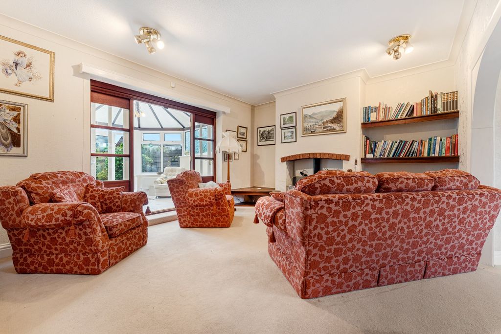 Property photo 3 of 34 4074643