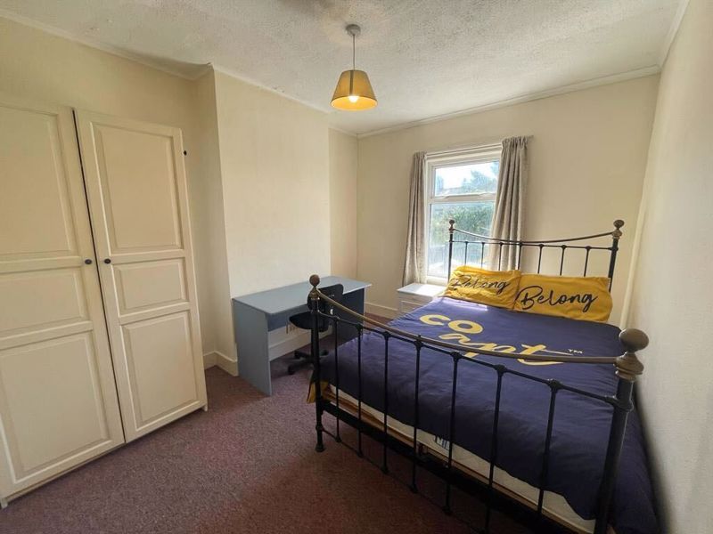 Property photo 1 of 9 Photo 15