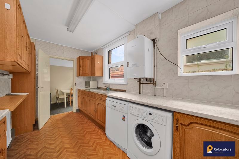 Property photo 3 of 19 Photo 5