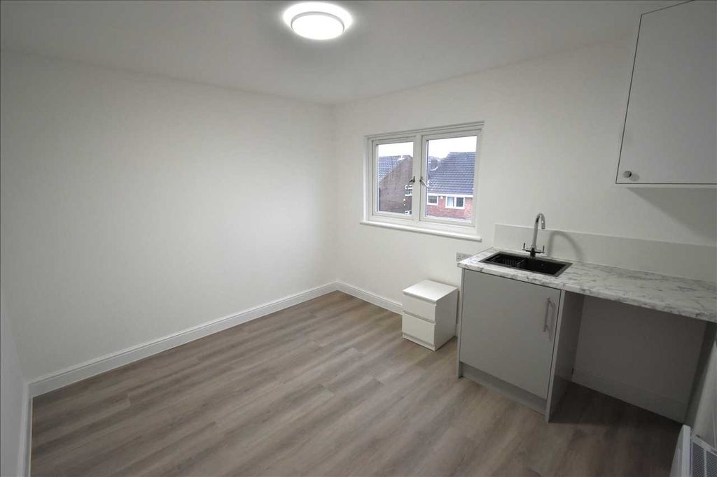 Property photo 1 of 3 Main Picture