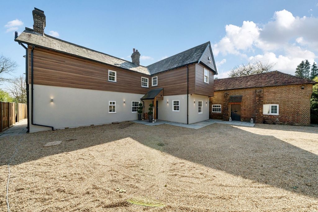 Property photo 1 of 19 Fp