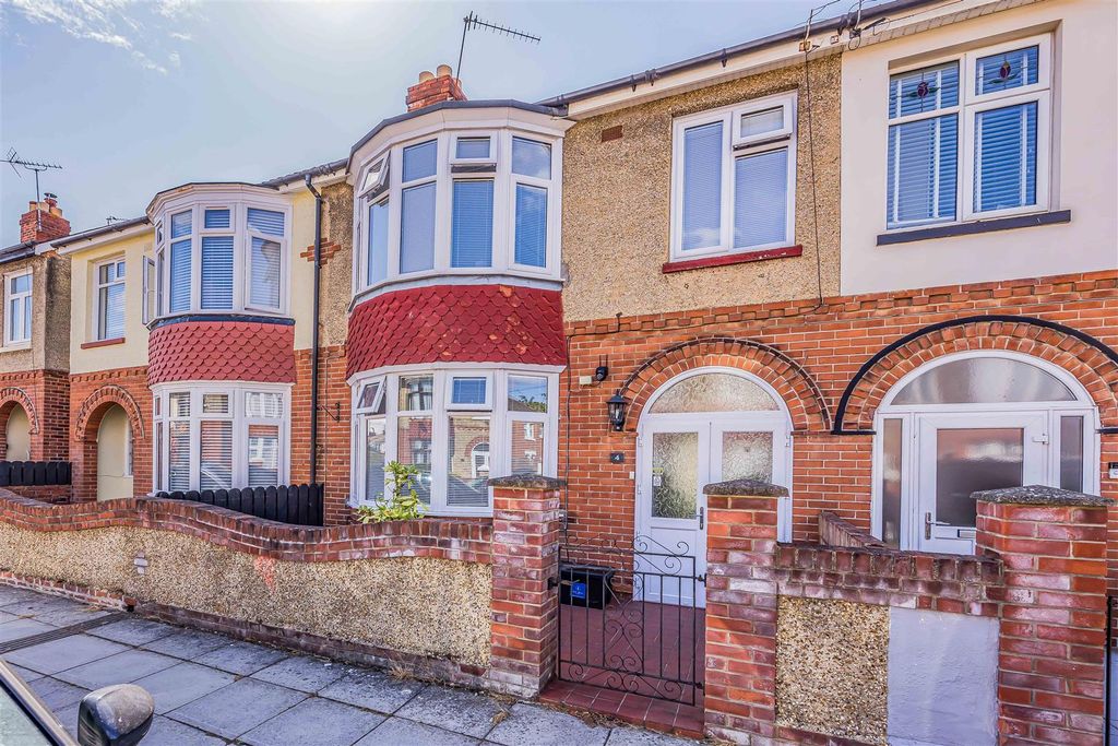 Property photo 1 of 21 4 Wesley Grove, Copnor-Small-Porticomarketing-Sold