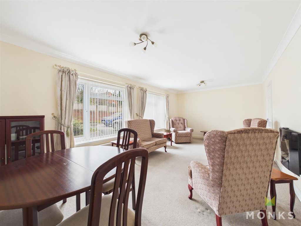 Property photo 3 of 15 Cam01420G0-Pr0858-Still002.Jpg