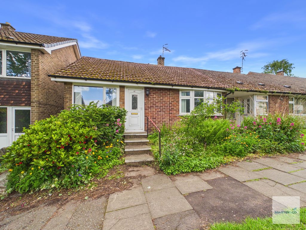 Property photo 1 of 17 Cam03394G0-Pr0499-Still021