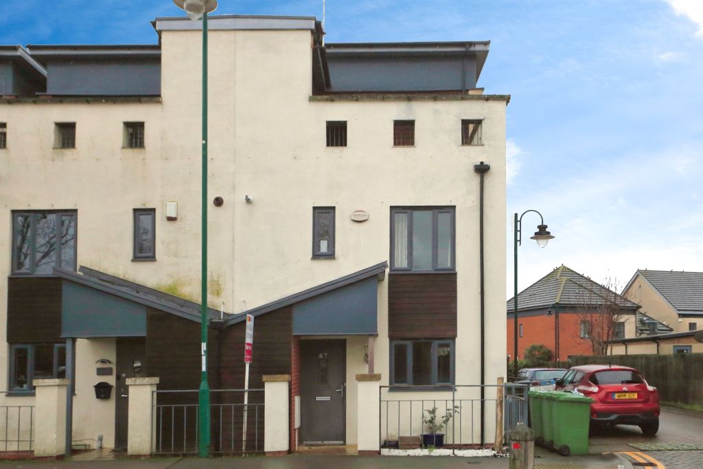 Property photo 1 of 13