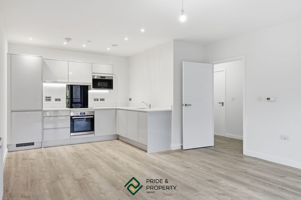 Property photo 2 of 42 Kitchen