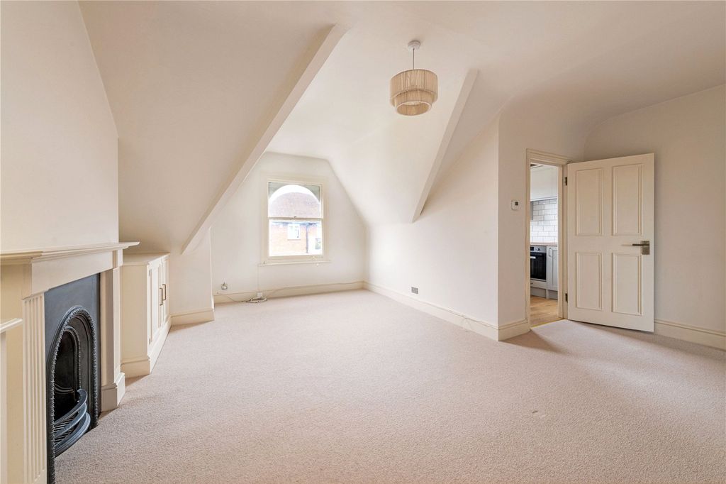 Property photo 3 of 10 Picture No. 21