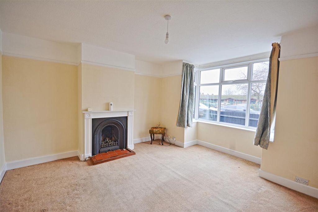 Property photo 2 of 11 6.Jpg