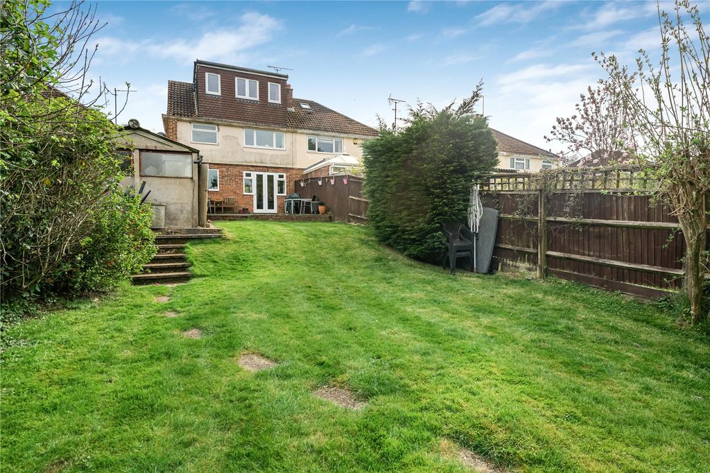 Property photo 3 of 18 Picture No. 15