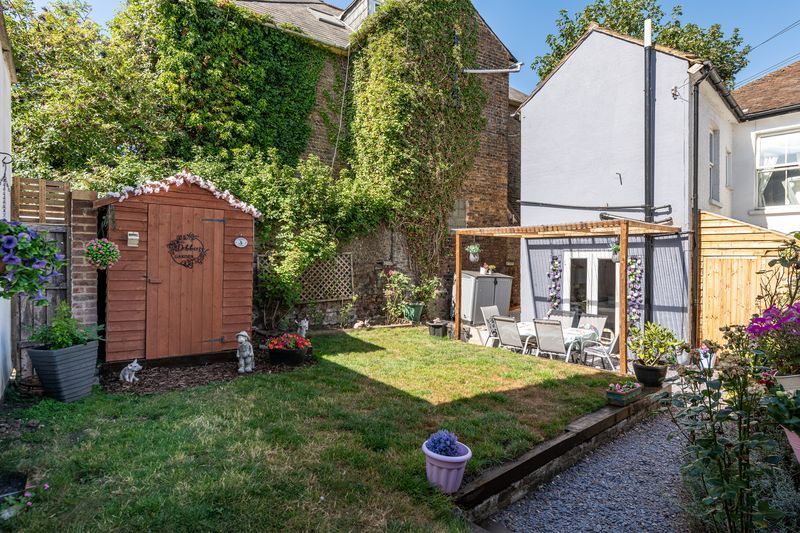 Property photo 2 of 17