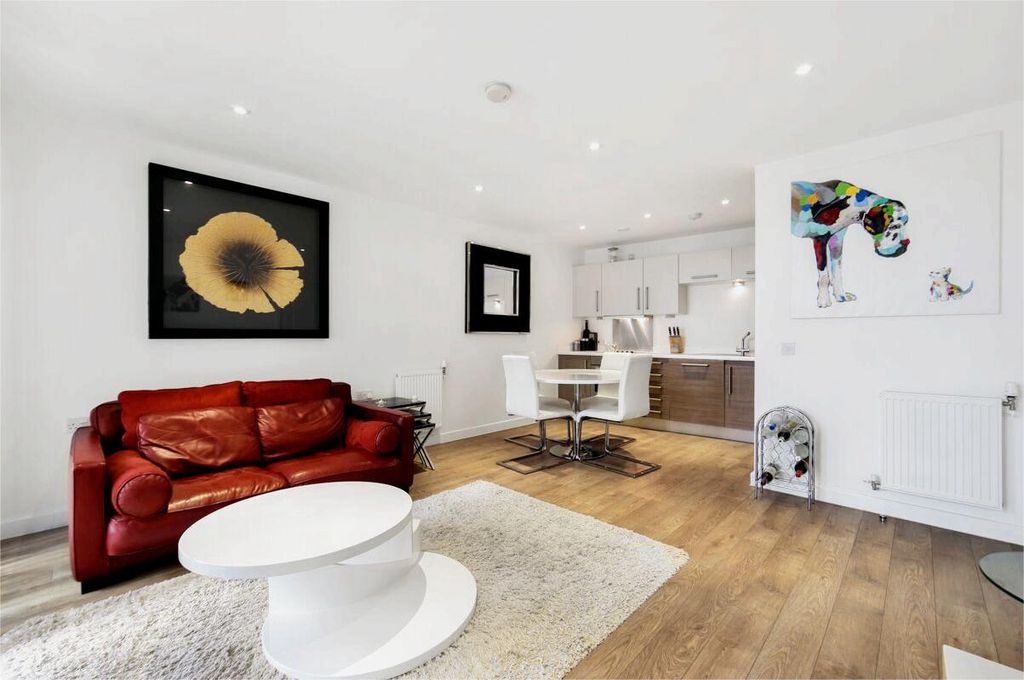 Property photo 3 of 11 Photo 3