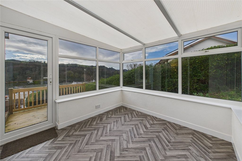 Property photo 3 of 15 Picture No. 05