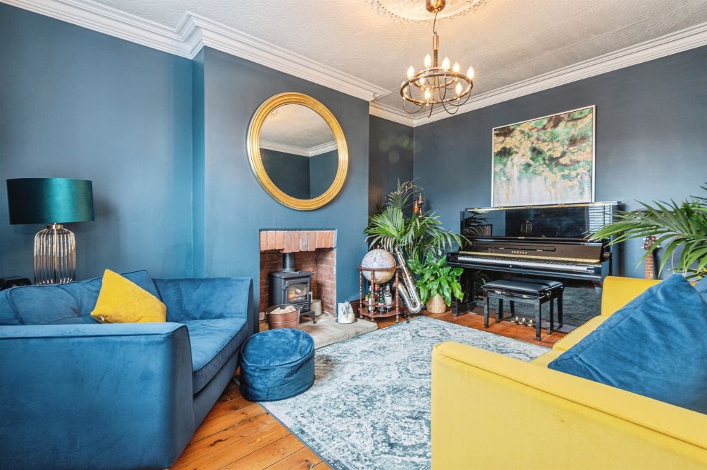 Property photo 3 of 17