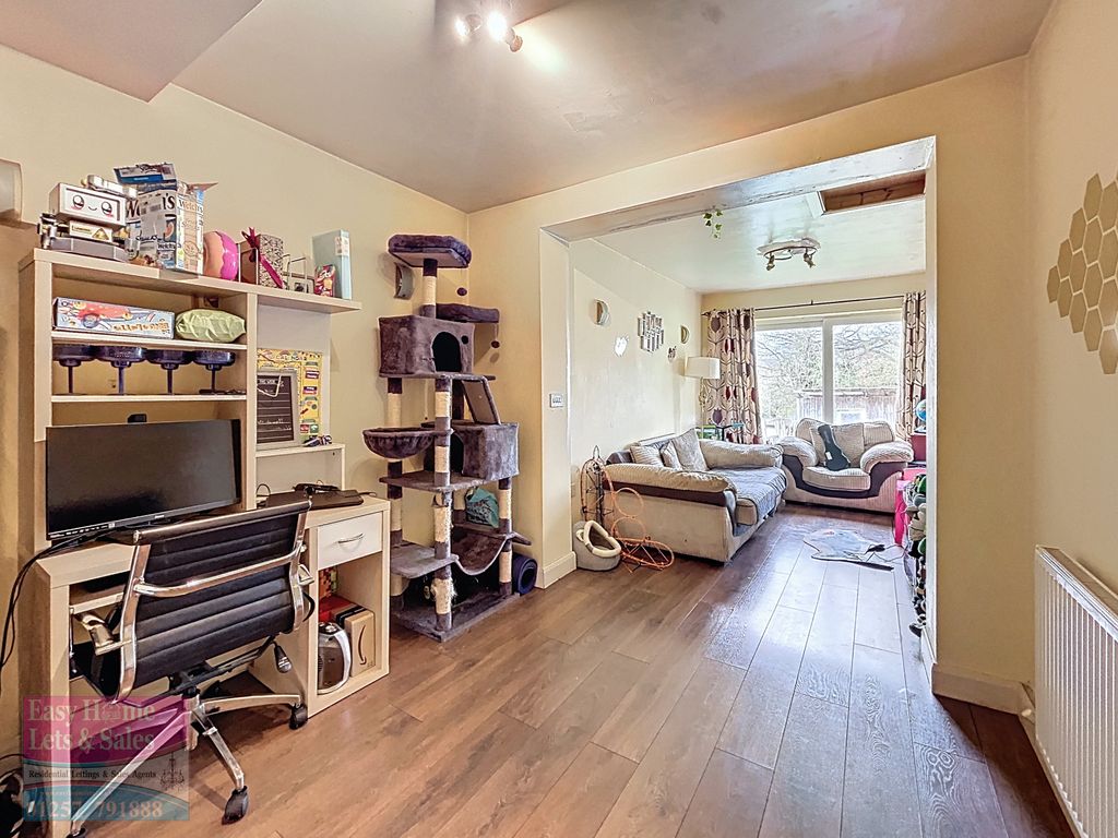 Property photo 3 of 23 Rear Reception Room