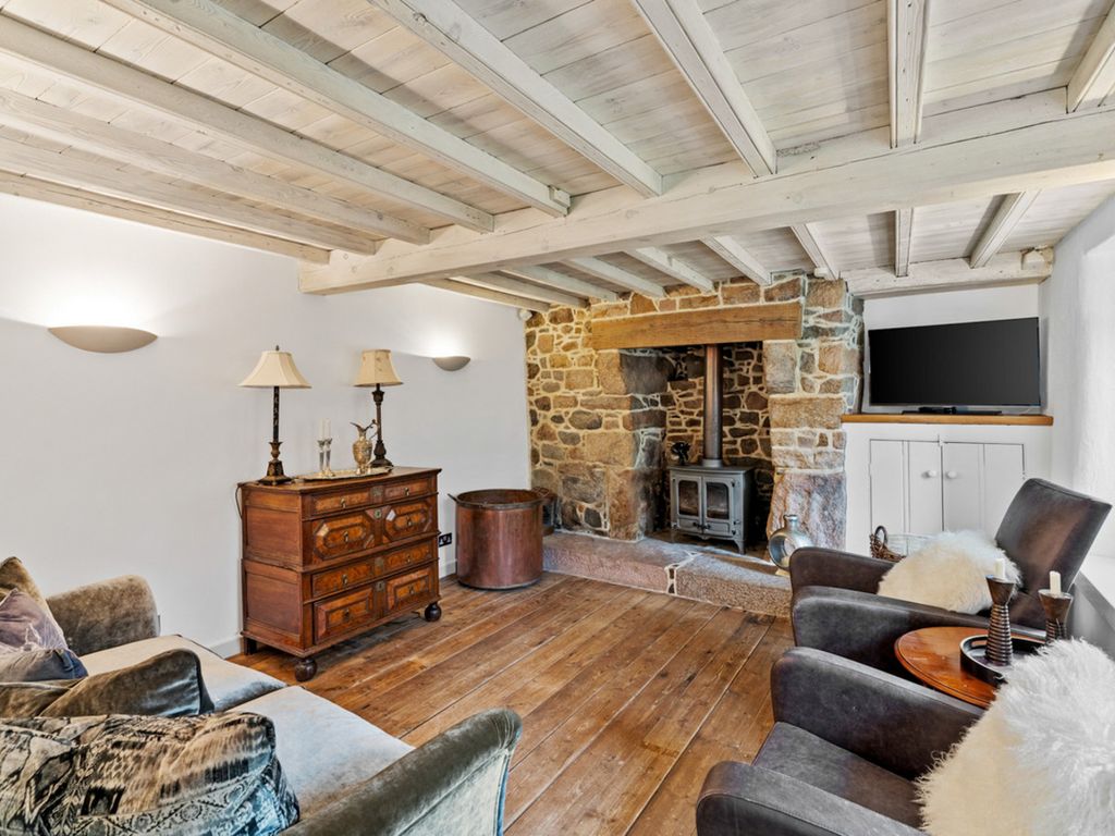 Property photo 2 of 15