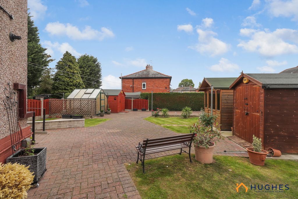 Property photo 3 of 25