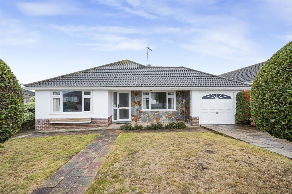 Property photo 1 of 17 Front