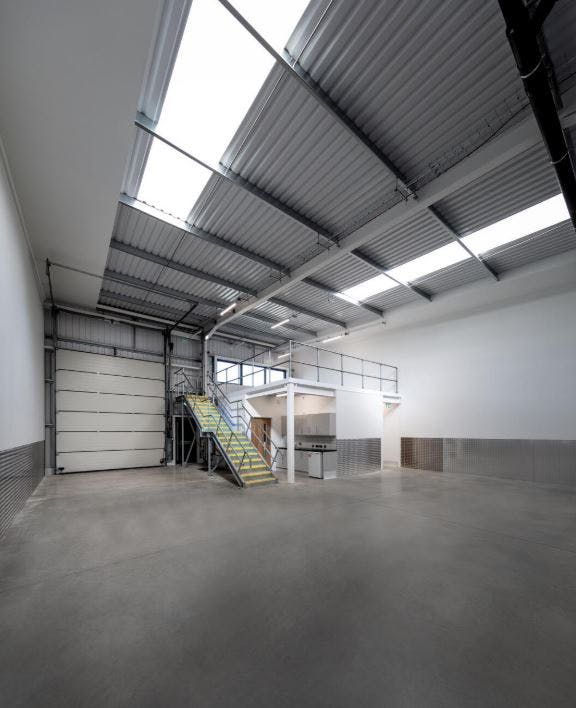 Property photo 3 of 6 692 Internal 1.Jpg