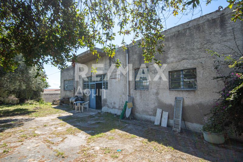 Property photo 2 of 28