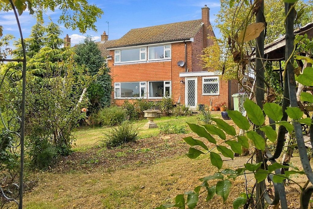 Property photo 3 of 22