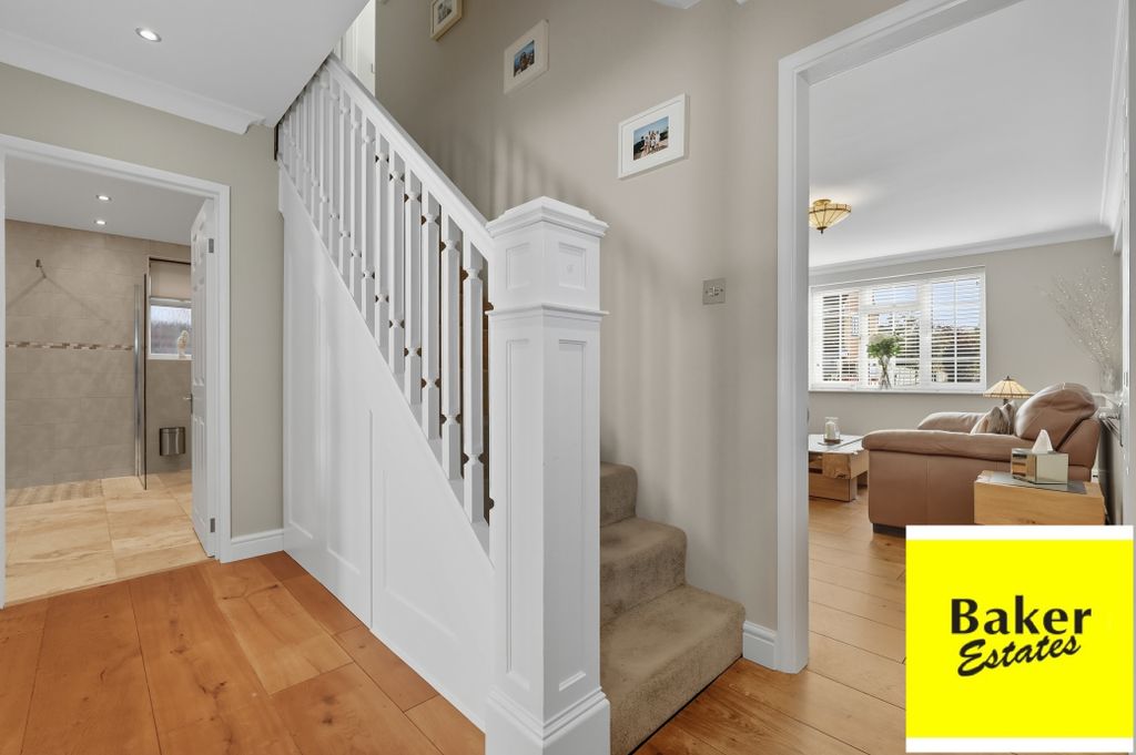 Property photo 2 of 28