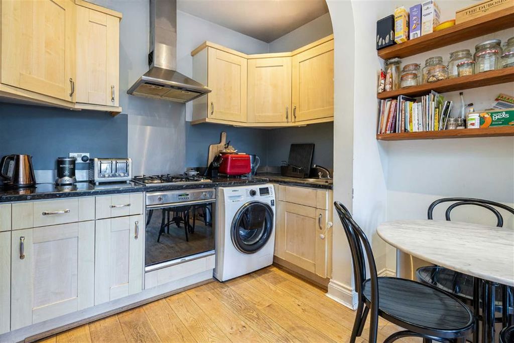 Property photo 3 of 5