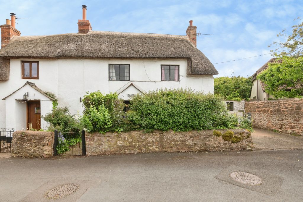 Property photo 2 of 18