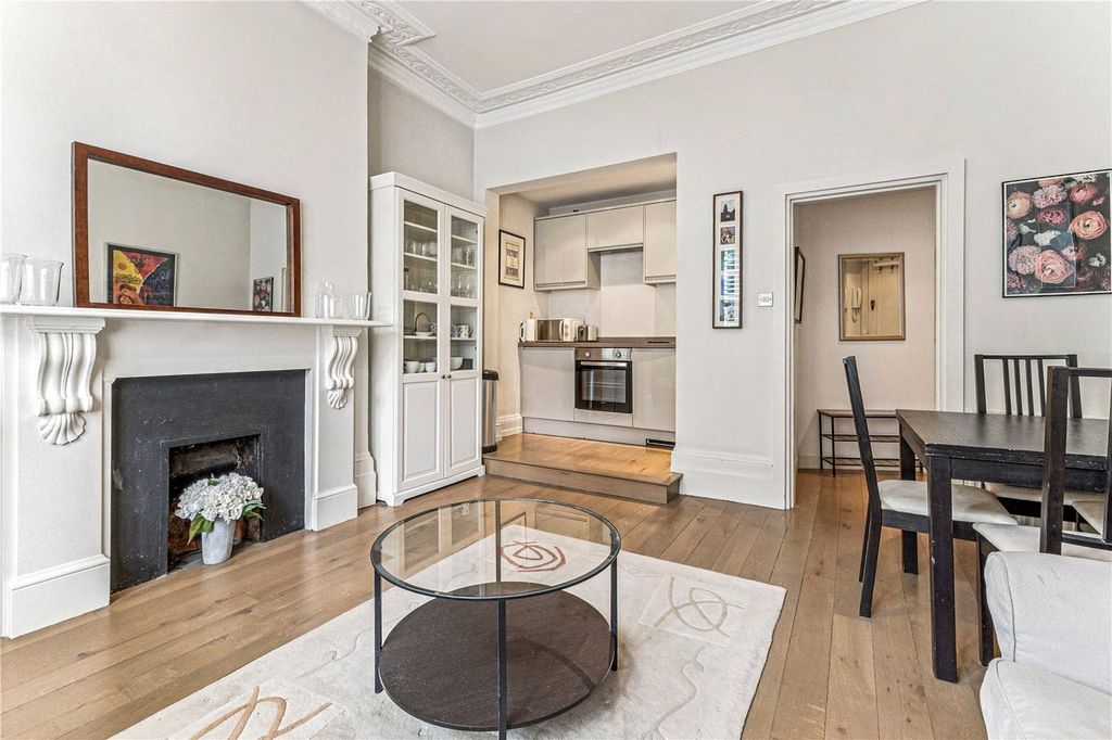 Property photo 3 of 10 Picture No. 32