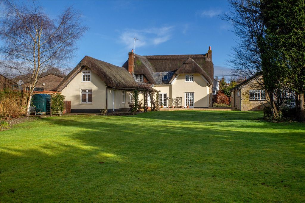 Property photo 2 of 18 House