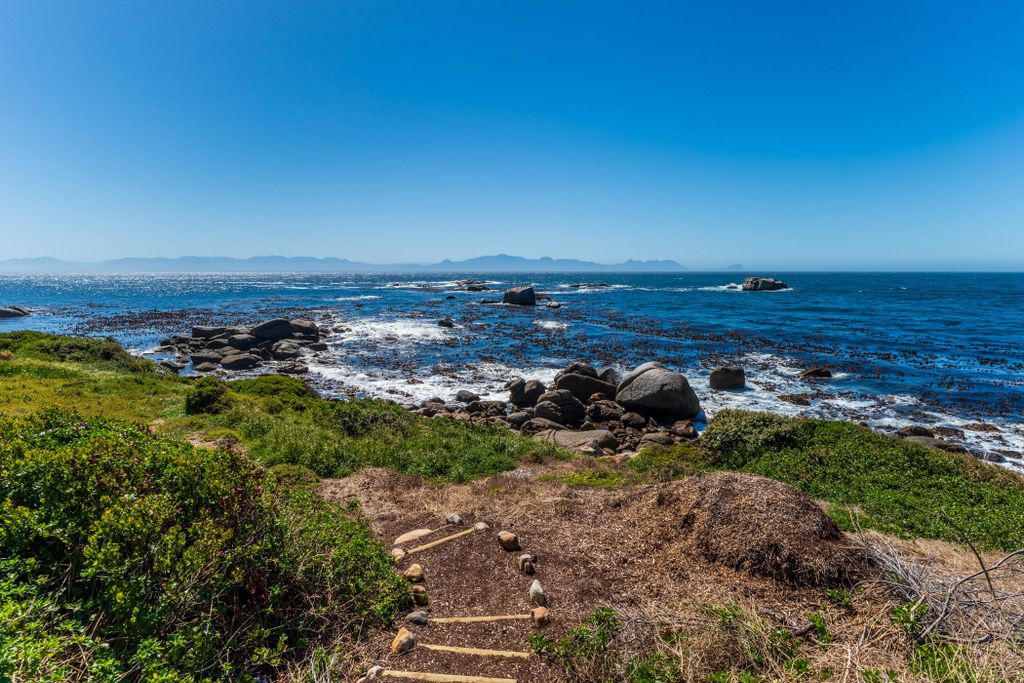 Property photo 3 of 63 Sim1637242