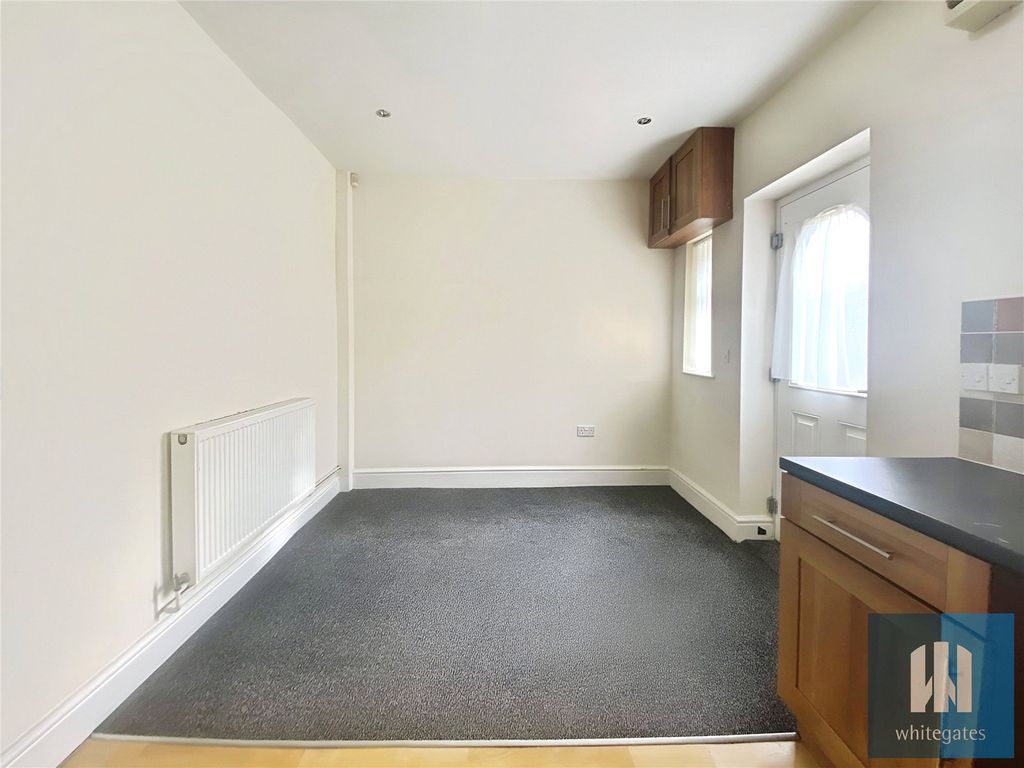 Property photo 3 of 10 Picture No. 14