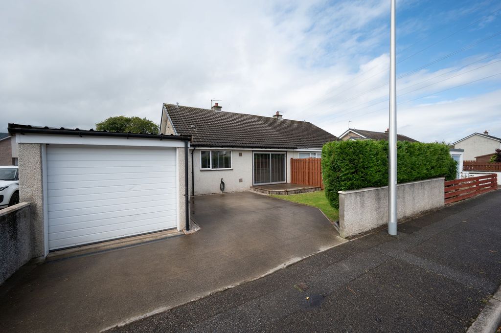 Property photo 1 of 22