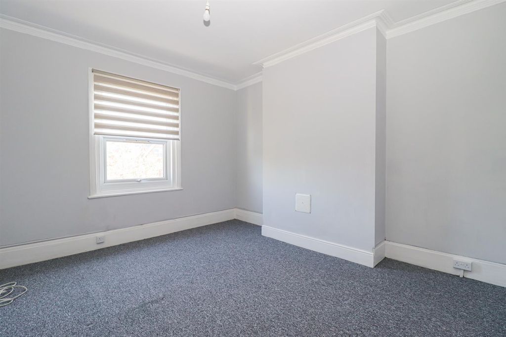 Property photo 2 of 7 Img_5828.Jpg