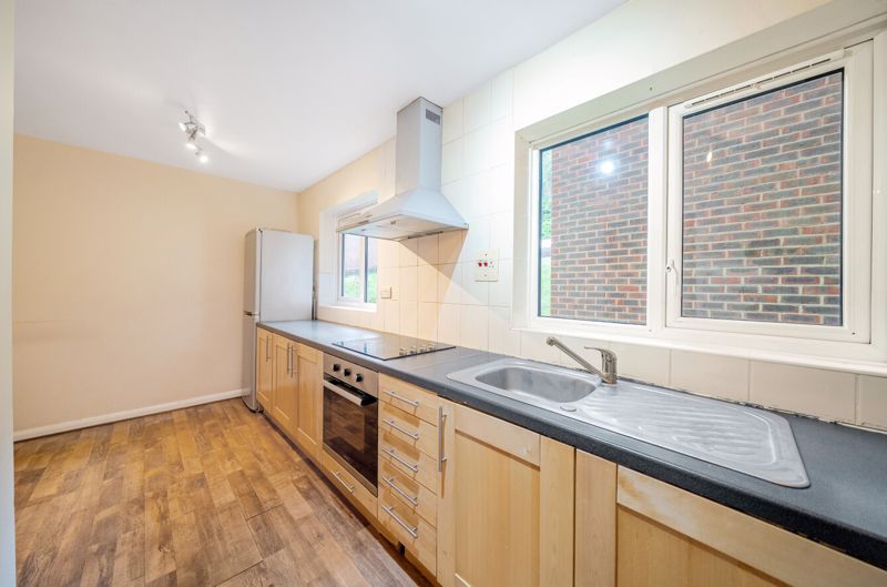 Property photo 3 of 16 Kitchen