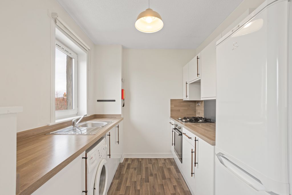 Property photo 2 of 17 Property Image 2