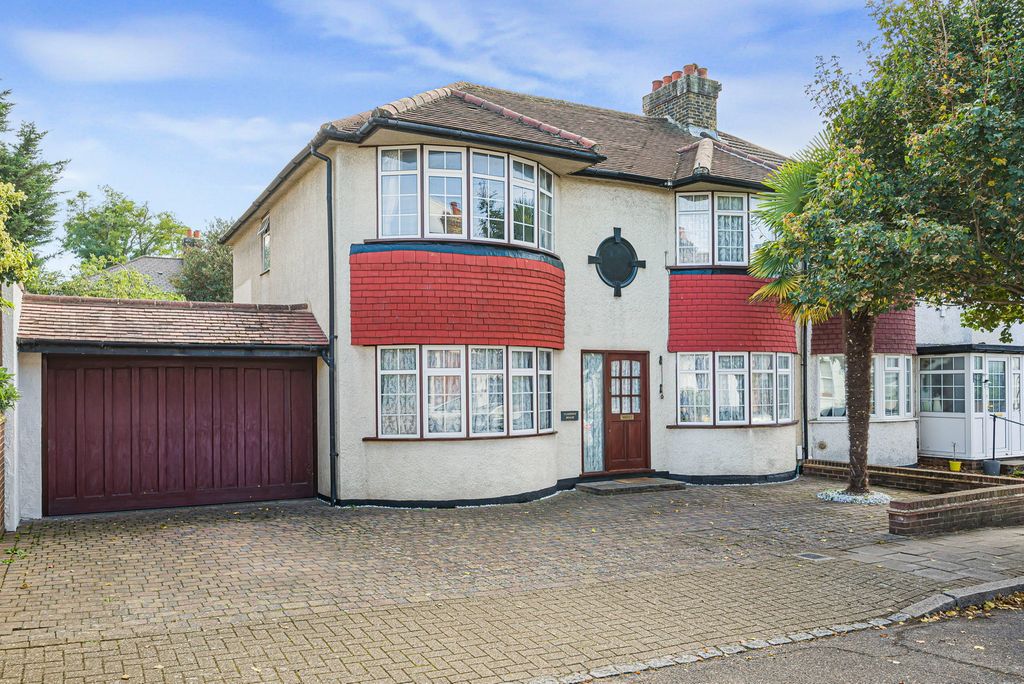 Property photo 1 of 25