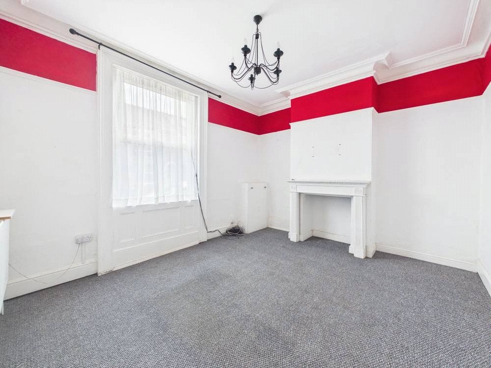 Property photo 3 of 17 Picture No. 08