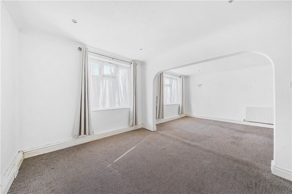 Property photo 3 of 22 Picture No. 01