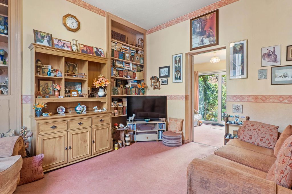 Property photo 3 of 15