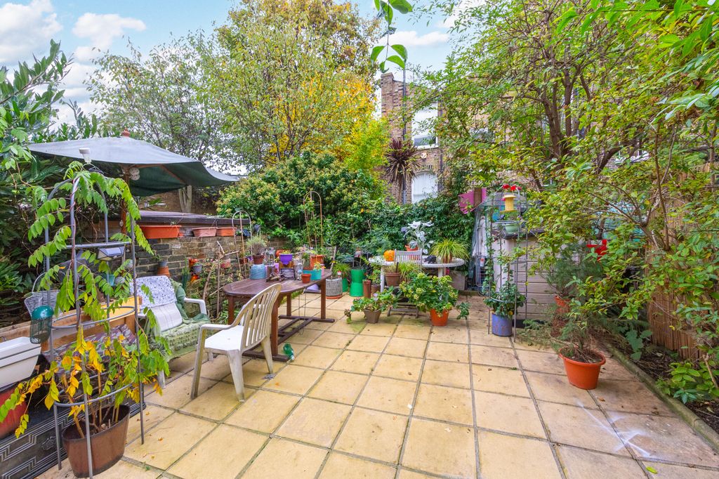 Property photo 2 of 4 2041