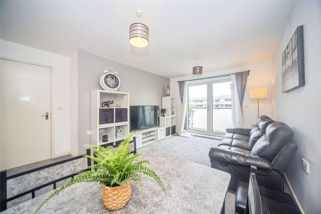 Property photo 3 of 16 Picture No. 37