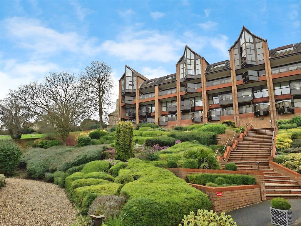 Property photo 1 of 24 Sealand Court