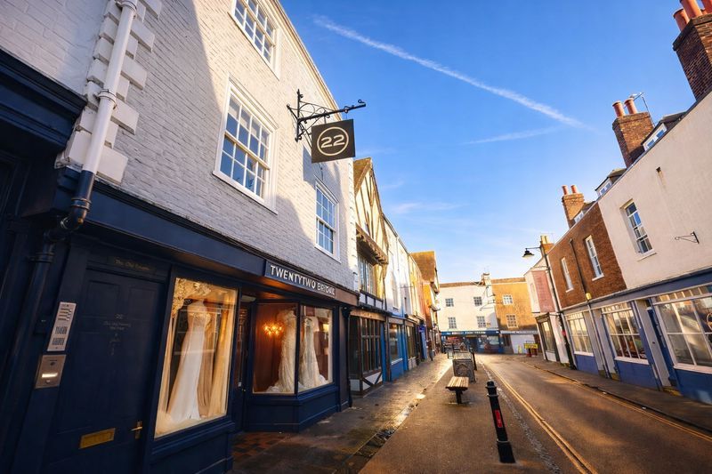 Property photo 1 of 8 Photo 2