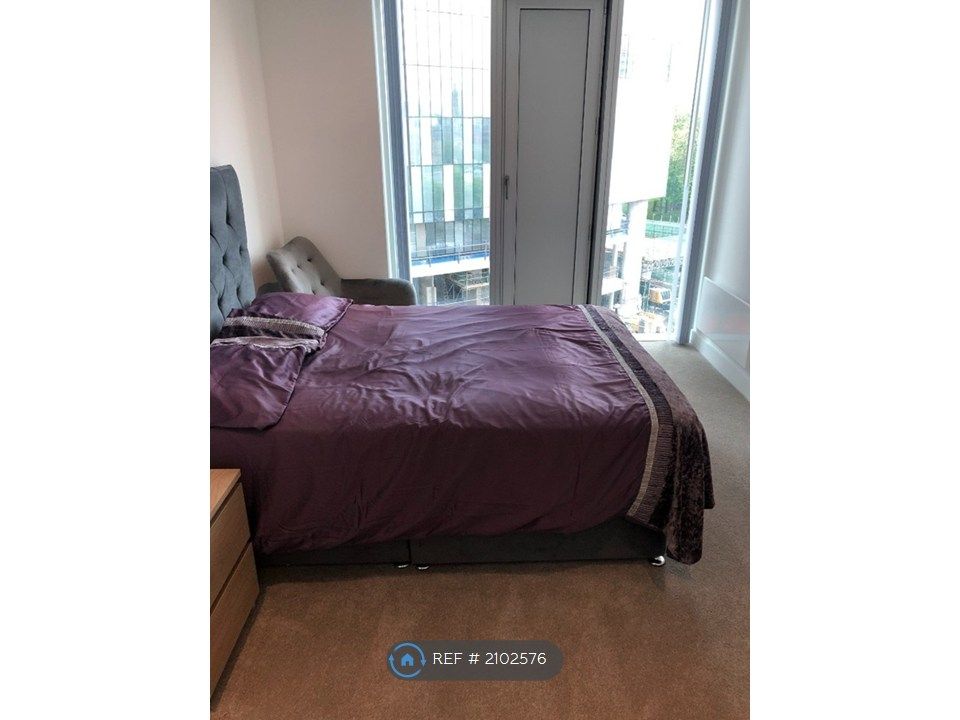 Property photo 3 of 11 Bedroom2