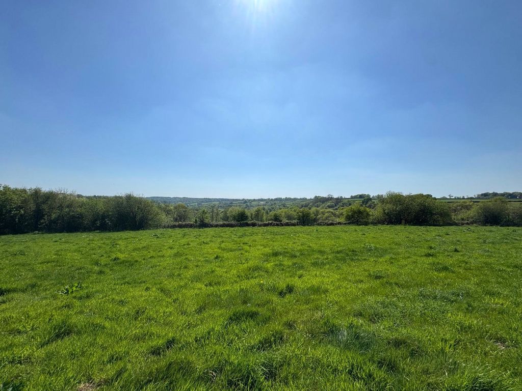 Property photo 2 of 9 Picture No. 02