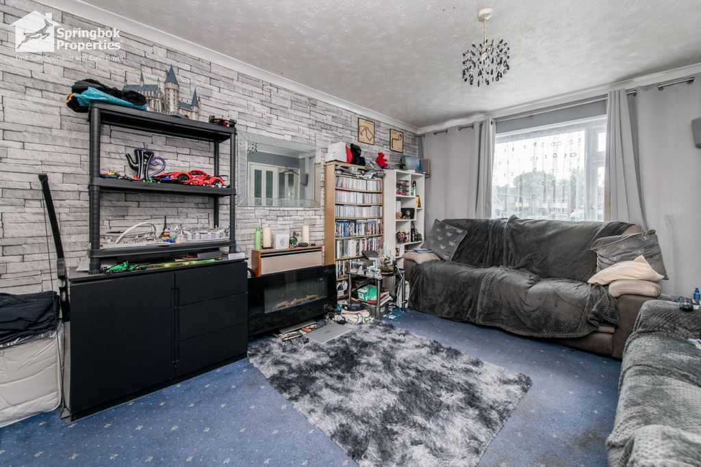 Property photo 3 of 12 Image 3
